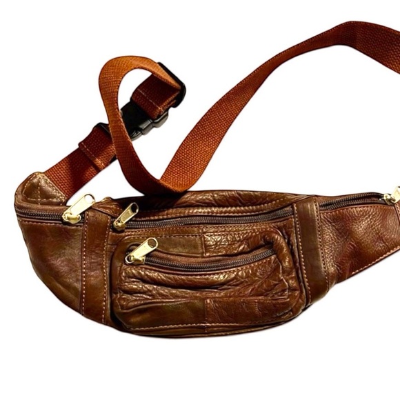 Coronado Other - Coronado Men's Brown Leather Belt Bag